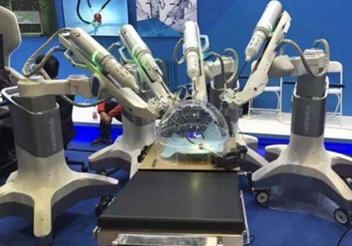 liên quan đến sức khỏe của người dân Trung Quốc, sự gia tăng của robot phẫu thuật trong nước và vốn nước ngoài đang chiếm lĩnh thị trường 53.8 tỷ dân